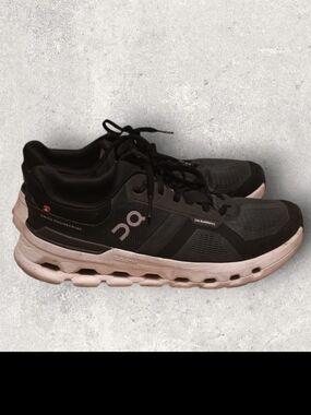 On Cloudrunner Black Sneakers Mens 9.5 Womens 11 Running Shoes